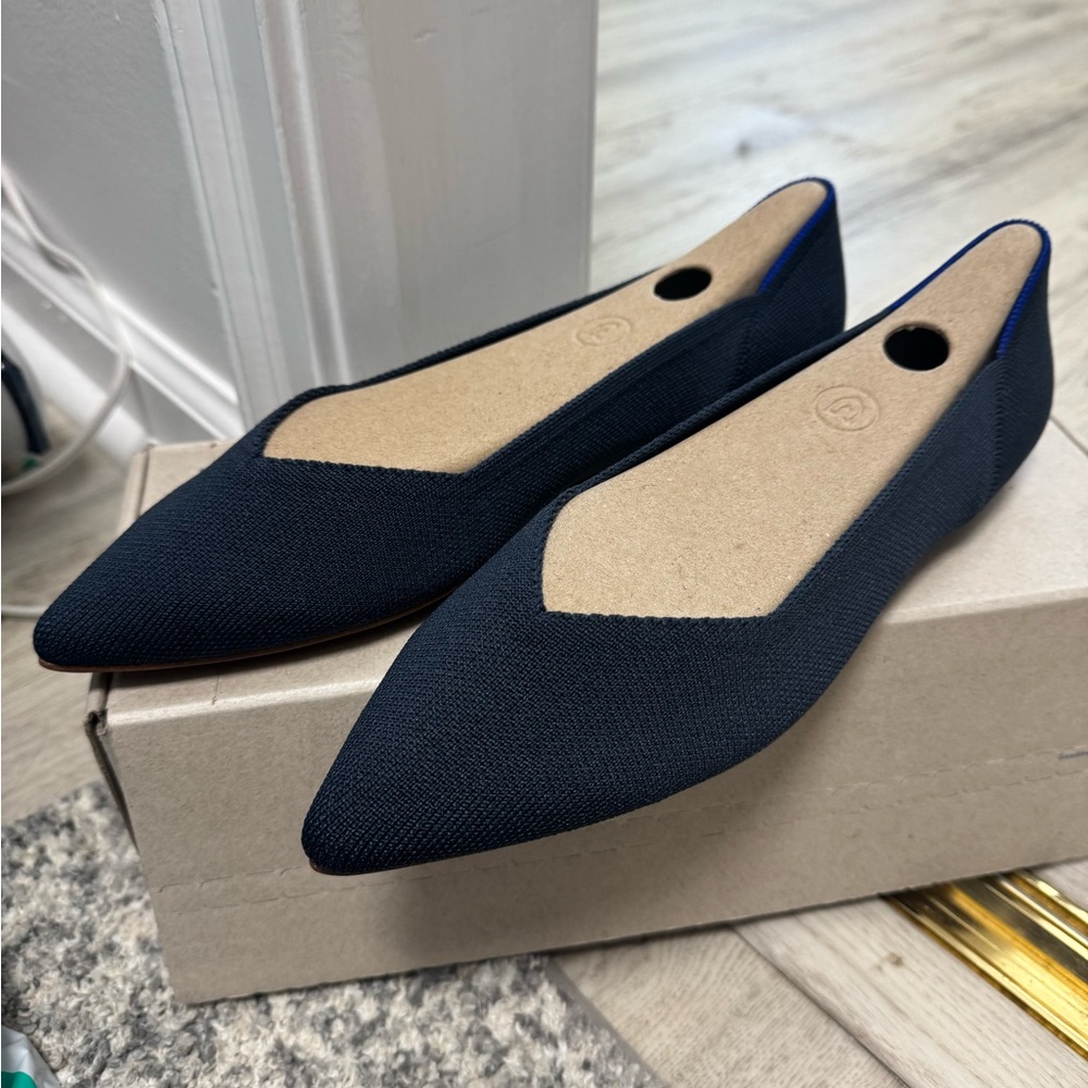 Rothy's Navy Point Flats Size 10.5 NEW